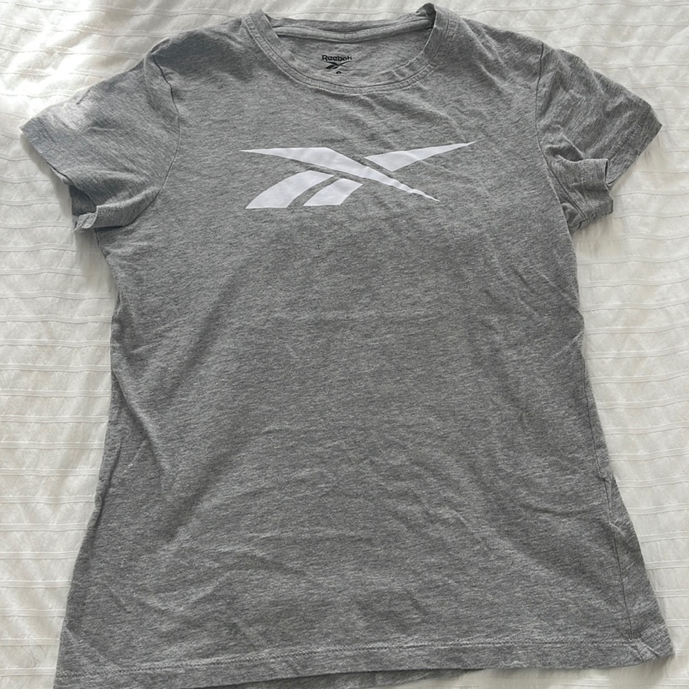 Reebok T-shirt